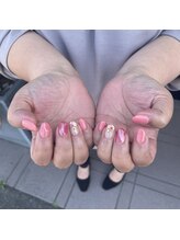 トータルサロン 白べぇーっ プラス/クーポンネイル