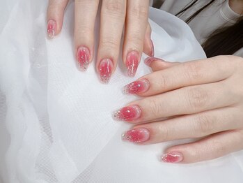 ティナ ネイルスタジオ(Tina Nail Studio)/ワンホンチークネイル