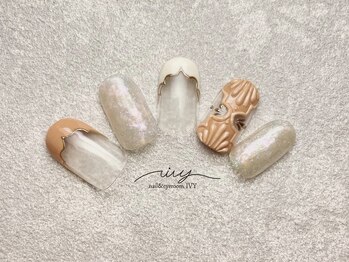 アイヴィー(IVY)/タイルネイル