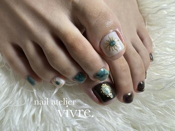 ヴィーヴル(vivre.)/ワンカラー/アシメ/ジュエリー