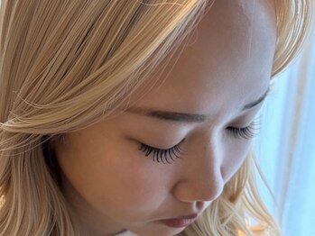 ビューティルーム アム(BEAUTY ROOM amu)の写真/【LEDエクステ導入店】ナチュラルなのにきちんと美しい仕上がりで長持ち◎忙しい日々に寄り添う美しさを♪