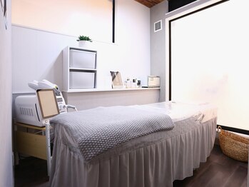 アズリー ルナ(AzRee Luna)/