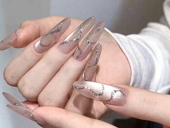 サロン ド ミニュイ(Salon de Minuit)/落ち着いた大人ネイル