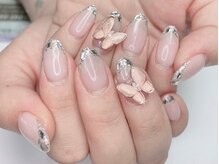 ヴィーナ ネイルズ(Veena nails)