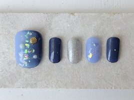 キラキラ夏のフットネイル♪