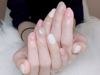 ベアトリーチェ 新宿西口(Beatrice)/ピンクゴールドネイル