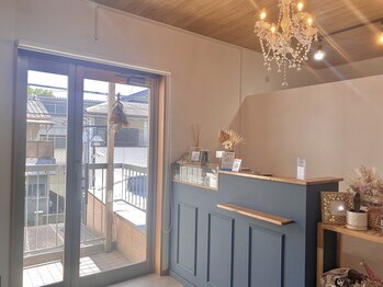ウリム(uli'm)/サロン店内