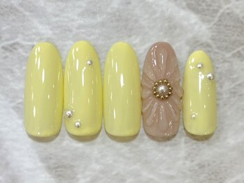 ヘアアンドネイル ミューズ 新浦安店(HAIR&NAIL MUSE)/バターイエローぷっくりフラワー