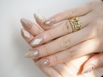 ヨヘン 芦屋店(YoHen)/宝石カットネイル