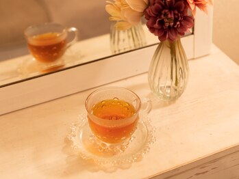 グロッシー(glossy)/ティーサービス