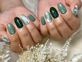くすみグリーンでもやもやっと♪