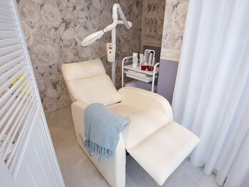 ホワイトニングサロン ホワイト(WHITE)/ホワイトニング店内風景