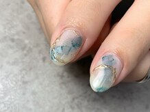 指先が綺麗に見えるニュアンスデザイン