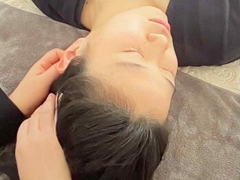 ホットナンバー(HOT number)の写真/糸のいらない小顔リフト！関西希少！顔筋の深層からアプローチでお顔と毛穴の劇的な引き締めを体感◎