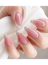 Lien Beauty【リアン】西川口店｜持ち込みデザイン・長さ出し・マグネットネイル/バーチャルガラスフレンチ