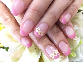 ネイルサロン 爪吉/旬なアートを楽しむのも◎