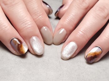 ルアナ 高槻(Luana.)/