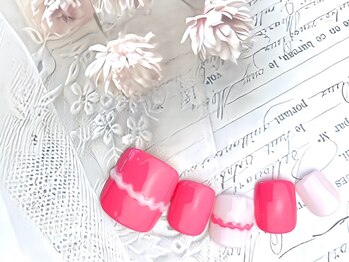 ネイルサロン&スクール ジーナ(GINA)/ピンク×ホワイト