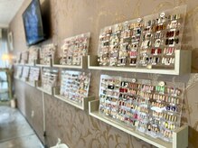 ジュジュネイル(JUJU NAIL)の雰囲気（他店にはない豊富なアートサンプルは何と1000種類以上！）