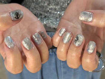 ヒュー(Heu nail)の写真/よさこい踊り子さんにオススメ★ピールオフでイベント前後も手軽に彩る指先を演出しませんか?