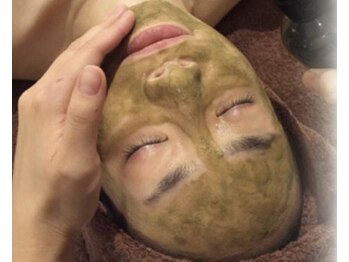 ハル(HARU)/HARUの小顔コルギ5