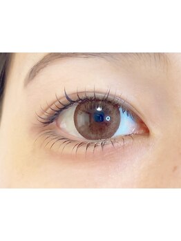 ナチュラル上品な目元にしたい