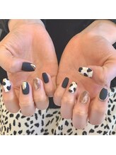 クイーン(Queen)/ハート×マット×ミラーネイル