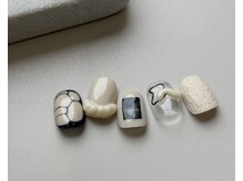 ガレリアエレガンテ KHビル店(GALLARIA Elegante)/ぷっくり個性派ネイビーネイル