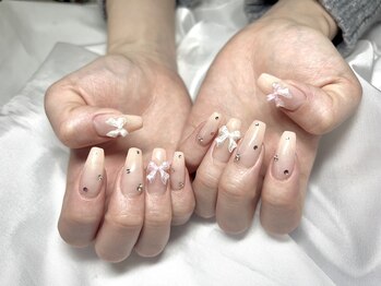 ヤシネイル(Yashi Nail)/ゴージャス持込 ラメグラリボン