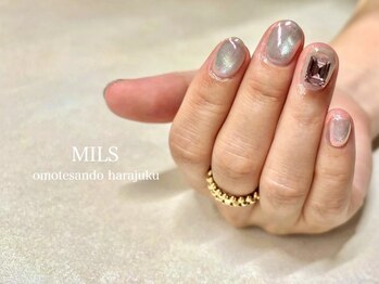 ミルズ オモテサンドウ(MILS omotesando)/マグネットonミラー