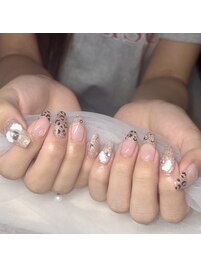 ヒョウ柄ネイル