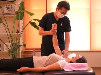 長野心楽整体院/施術中[1]