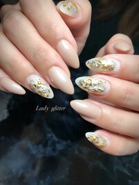 シェル・パーツ埋め込みネイル