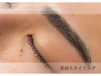 ザ アイブロウ 船橋店1st(THE EYEBROW)の写真/薄眉から濃眉など、眉悩みを解消し、自然でやり過ぎない眉デザインが人気!!【HBL(眉Wax込)¥6500】