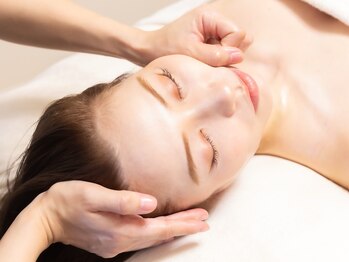 ラ ドゥーサ(La Dusa)/韓国小顔コルギ