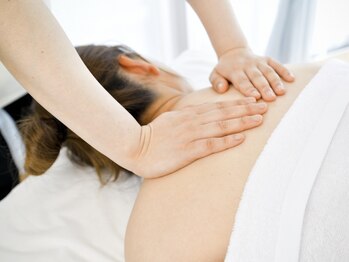 ラウレレ(Laulele)の写真/【当店人気NO.1】アロマ足浴付き☆オイルトリートメント60分《¥7000→¥6500》コリ・むくみの改善に◎