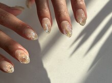 ベゼル(bezel.)の雰囲気（自爪を痛めにくいパラジェルを使用!ジェルで薄くなった爪にも◎）