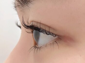 フォンテ(Fonte)の写真/《すっぴんもカワイイ！へ》自まつ毛が伸びたような自然な目元で上品な印象に♪施術後の目元の変化に感動！