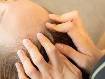 ニニ(nini)/施術風景（ドライヘッドスパ）