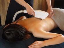 全身脱毛(顔・VIO込)\9900～