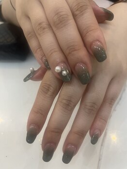 ハナネイル(Hana Nail)/ラメカラーグラデーション