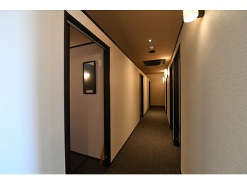 ムー 八尾外環状店(MUU)/個室がならぶ贅沢なサロン♪