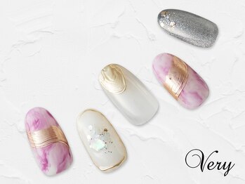 ヴェリー 六本木ヒルズ店(Very)/上品なパープルニュアンスネイル