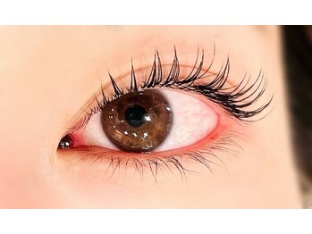 プレモ(Premo)/目尻長めデザイン