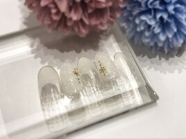 冬 シンプル大人ホワイトグラデ