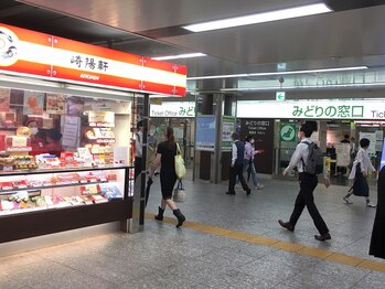 リフレッシュ ルミネ横浜店/横浜駅から店舗へ３