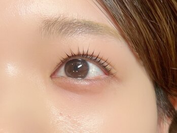 メルシートータルビューティー(MERCI)の写真/まつげパーマで目元の印象が変わる☆厳選されたスタッフが、根本からしっかり立ち上げくっきり目元を演出♪