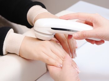 ベルティフィー(belltiffy)の写真/手の乾燥が気になる、爪も手肌も一度に綺麗にしたい方向けの専門ケア。営業職や、接客業の方に人気のプラン