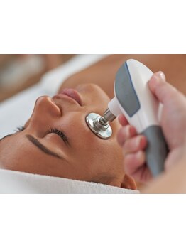 ホウレイ線・たるみ改善！予防ケア