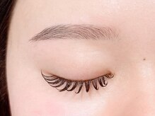 フィグ(fig)の雰囲気(スッピンでも自信の持てるまつげと眉毛になれます)